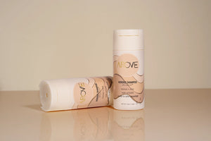 AROVE Aerious Shampoo – a water-free, powder-to-lather formula for deep hydration, scalp health, and sustainable haircare.