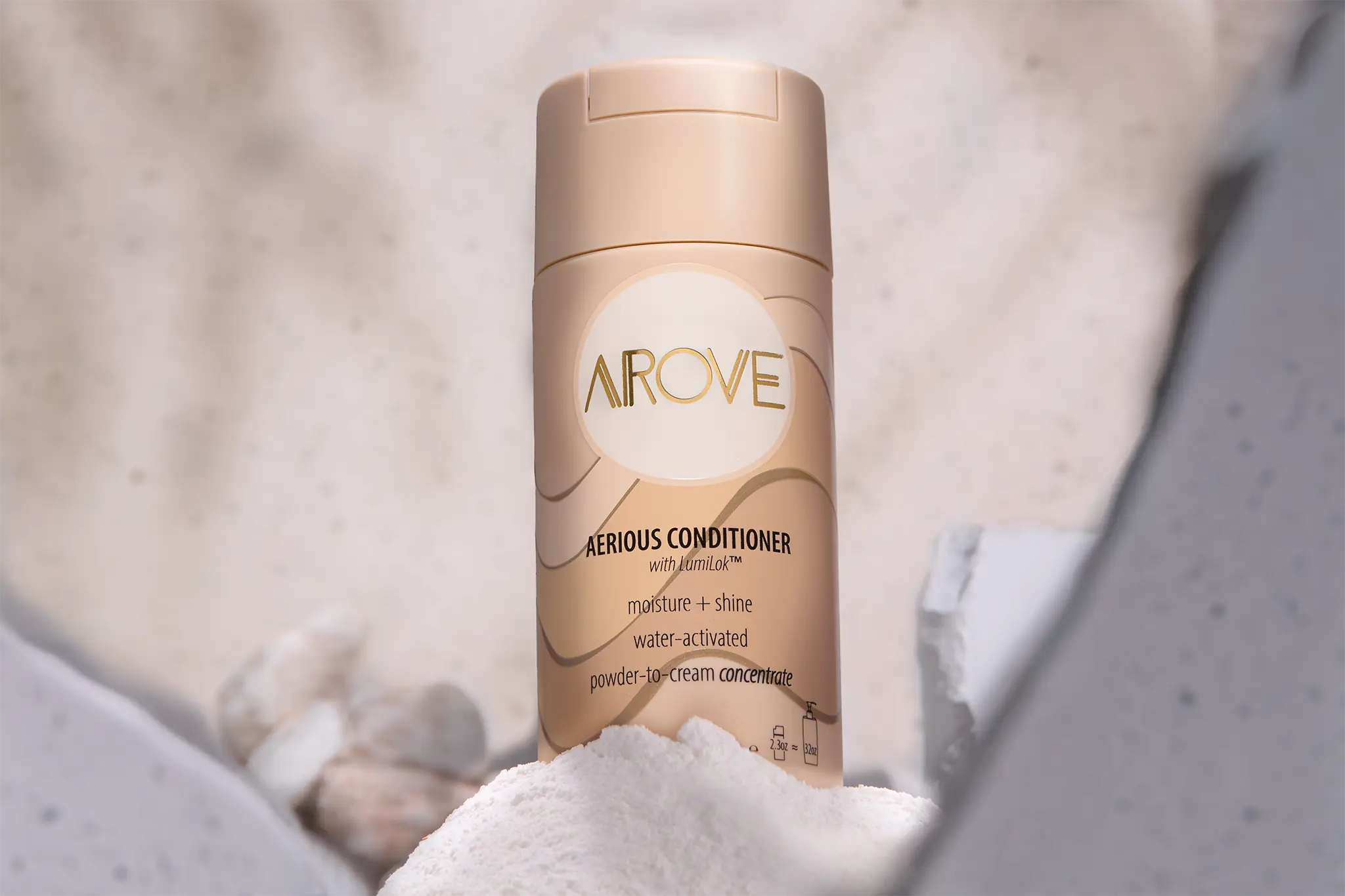 AROVE Aerious Conditioner – a powder-to-cream, water-activated formula that deeply hydrates, smooths, and nourishes hair with clean ingredients.